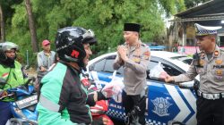 Lagi, Polres Tangerang Selatan Berbagi Takjil untuk Warga di Bulan Ramadan