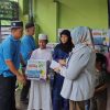 Berbagi, PT NFA Bagikan Sembako dan Santuni Anak Yatim